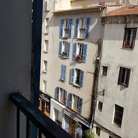 Ajaccio Imperial: Old Town Comfort near Cathedral and Sea Exterior photo